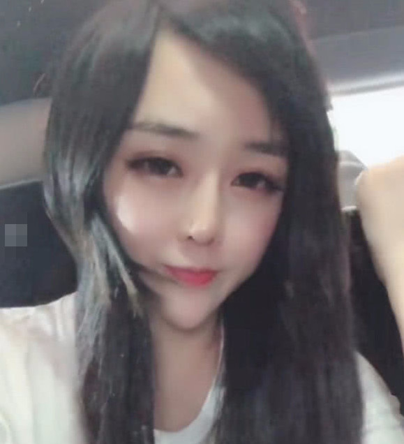 女富豪初瑞雪怒斥黑粉:你算个什么东西!我有钱