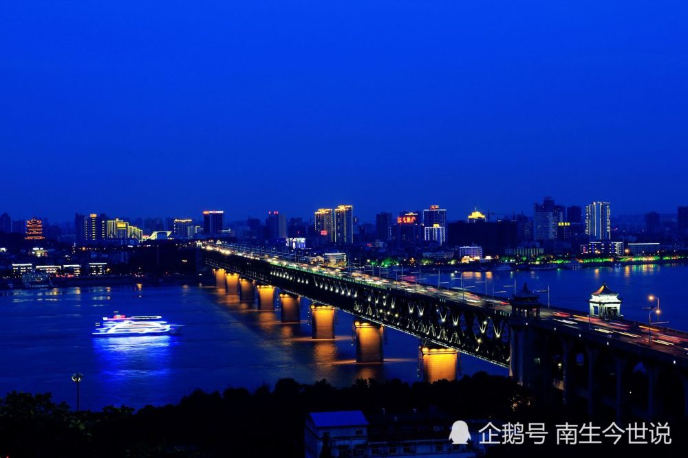 今年GDP前二十城市预测:武汉超越成都,重庆进