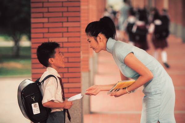 马思纯又被吐槽虎背熊腰,大骨架只能被镜头嫌