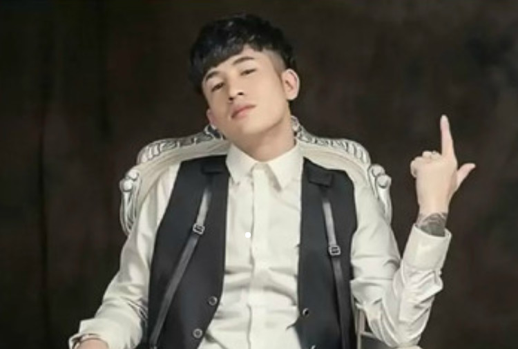 吴迪提笔再写《战神榜》,众网红纷纷求放过,网