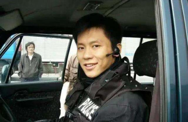 大黑牛李晨的房车太霸气,空间大如包厢,却不敢