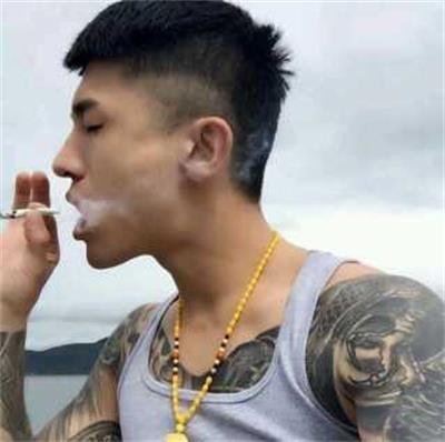 快手网红开着奔驰大G,全辽宁都知道这是谁的座