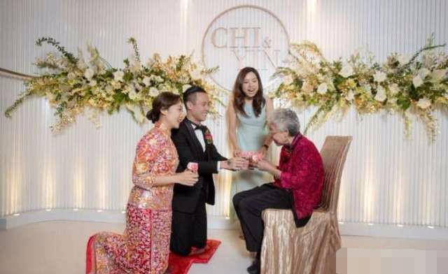 卓韵芝婚礼照曝光 郑秀文梁咏琪蔡卓妍当伴娘 粉红伴娘服养眼 看点快报