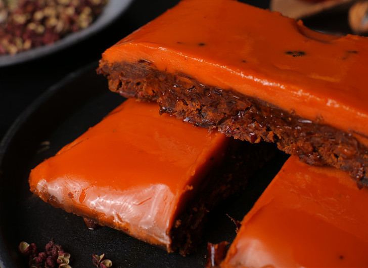 快手吃播流行干吃火锅底料,网友无意发现真相