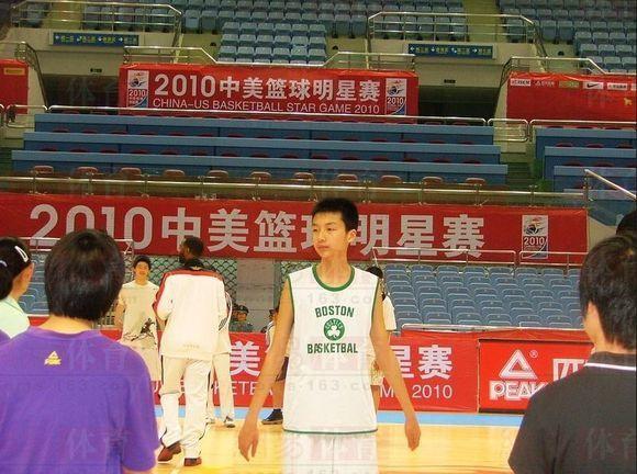 潜二代力球:李楠之子奇高姚明视频竟也上榜_刀女儿初图片