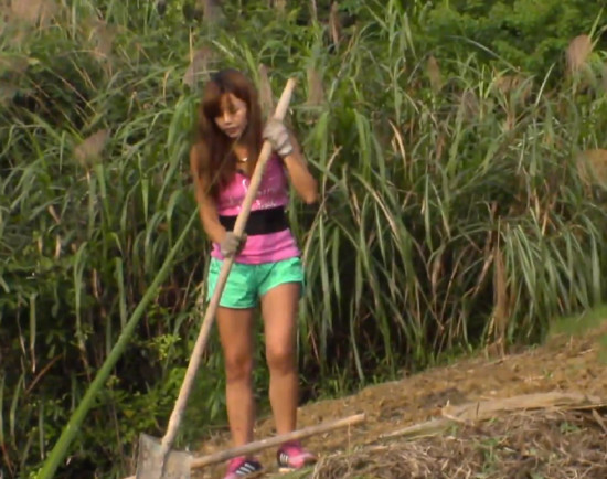 《15个》张婷媗爆红 45岁练就<em>马甲线</em>_<em>学生</em>时