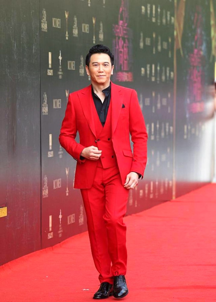 他曾是香港最红的男星,如今化身成为中年大叔
