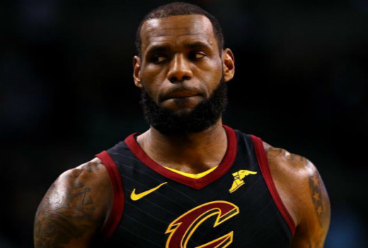 最后1年!韦德有资格享受科比试退役巡演吗?詹