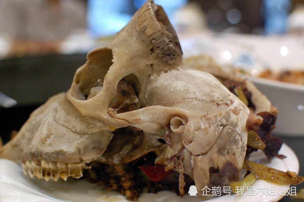 陕北人吃羊肉硬到害怕,一桌全羊宴一千多,吃到