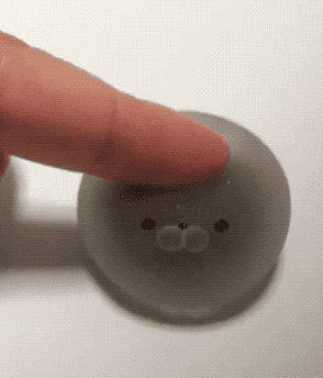 每日有趣gif图#吃了狗狗外形的蛋糕后,家里的狗子吓坏了