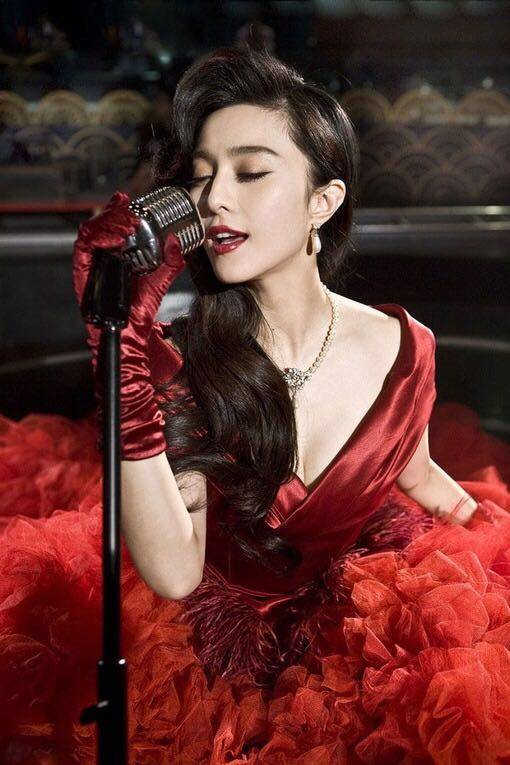 年賺過億！深扒范冰冰是如何變成30億范爺?shù)? style=