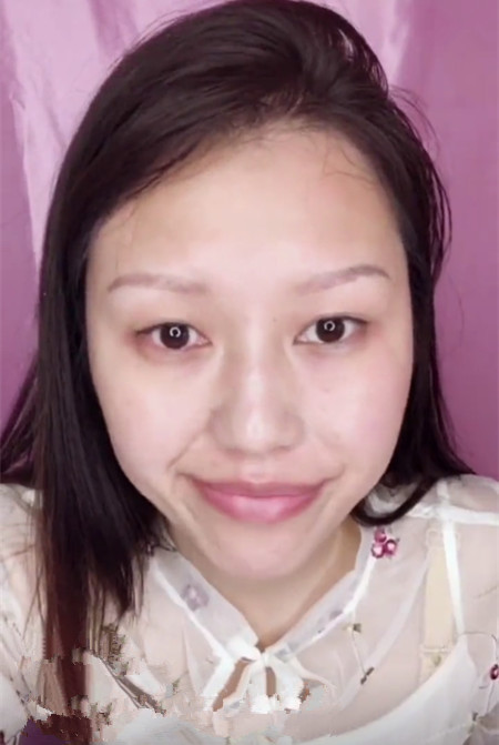 女神卸妆过程曝光,从鼻子上撬下不明物?网友: