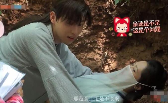 和杨紫拍吻戏,任嘉伦疲惫,邓伦没感觉,还是大13岁的他