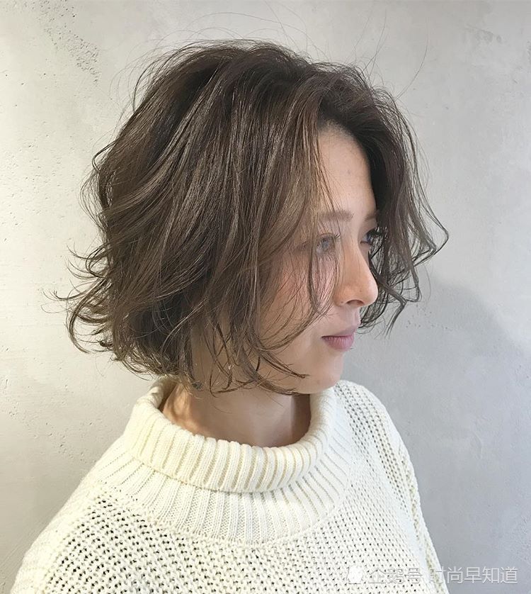 女人过了30岁,弄这7款短发蓬松好看,超减龄