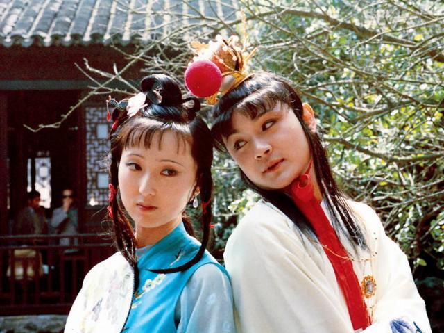 《红楼梦》里最经典剧照之一:贾宝玉与林黛玉