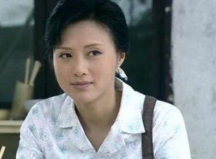 曾是《悠悠寸草心》中"漂亮妈妈",如今在延禧中已无人