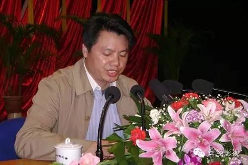 五成上市公司一年赚的没范冰冰多 是冰冰赚太多还是公司赚太少