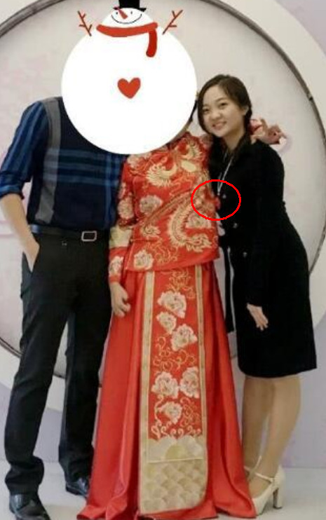 林妙可智商堪忧,出席别人婚礼竟戴着这种东西