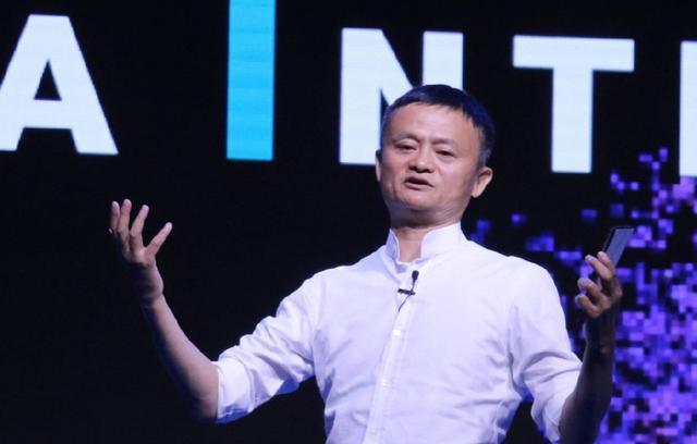 当马云被记者问到:会不会使用竞争对手的软件