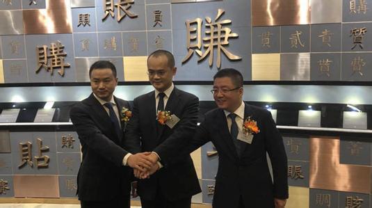 美团上市后,王兴却不是最大的受益者,而是一位