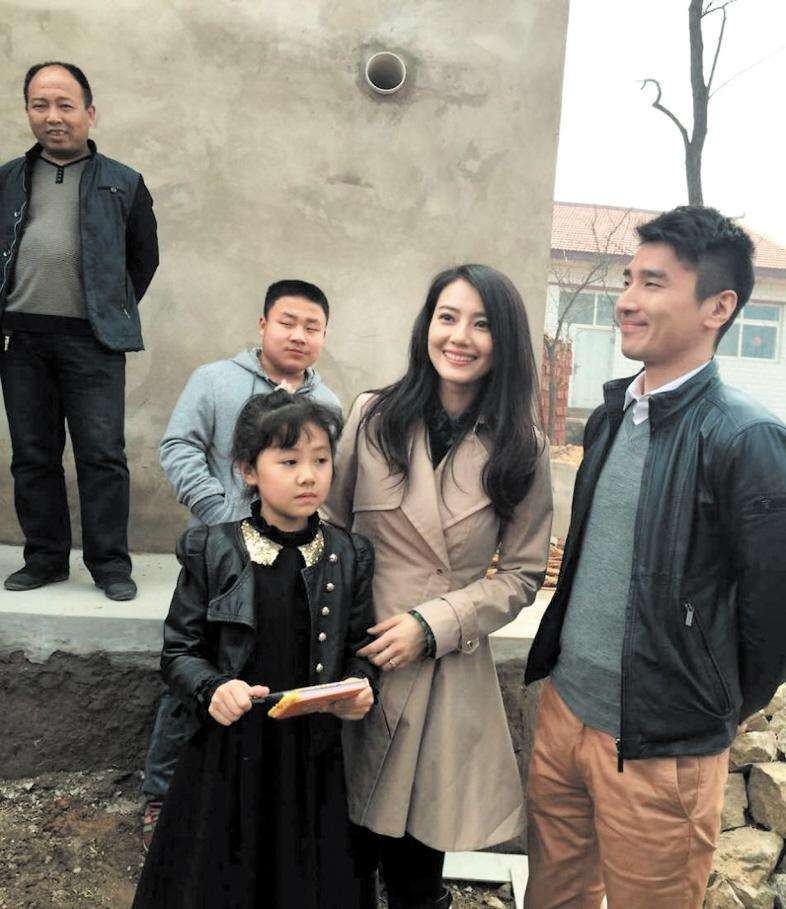 赵又廷生日,合作新剧演员为其发文祝福,而他的