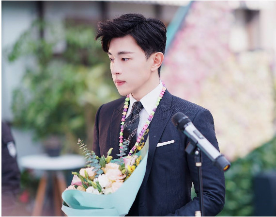 杨紫闺蜜爱上邓伦,为了他跟父母闹翻,这还能做