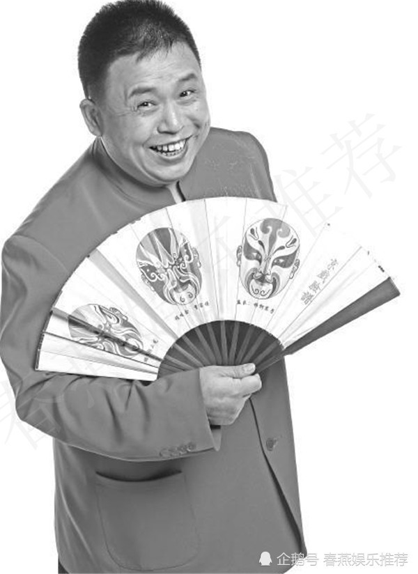 他是郭德纲的师哥,专业做选秀节目评委,被批看