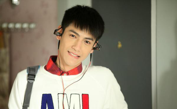 罗云熙影响力堪比鹿晗吴亦凡 拥有最牛工作室