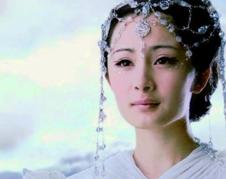 超高人气的杨幂,为何从未当过金鹰女神?网友: