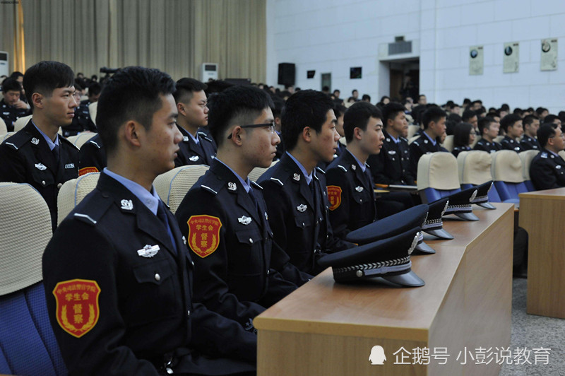 我国最牛的二本大学,直属于司法部,学生毕业
