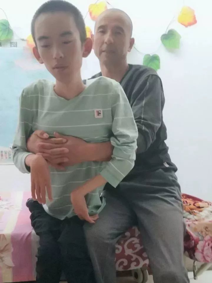 海原小伙利用快手直播刷礼物攒钱,只为买下这