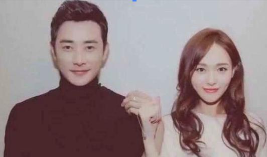 唐嫣罗晋空出10月档期,女方父母采购结婚用品