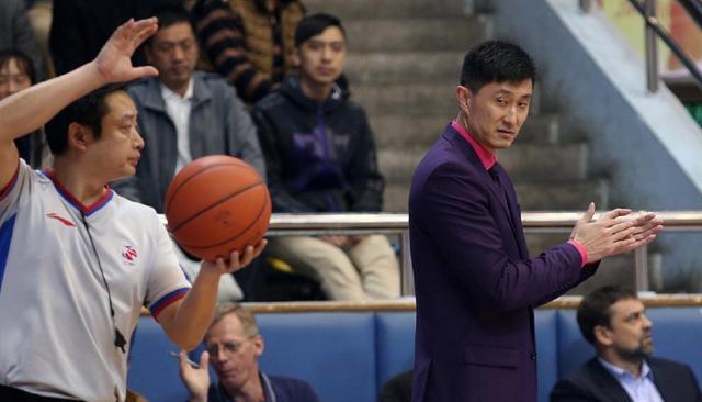 CBA:广东男篮主帅位置可能有变化!热身赛杜峰