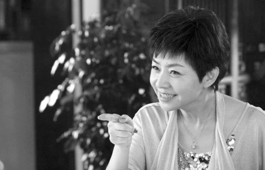 杨紫为何一直被骂?从宋丹丹到邓伦,张一山:挺