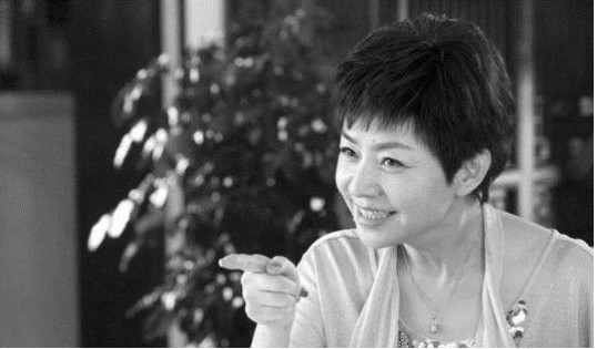 杨紫为何一直被骂?从宋丹丹到邓伦,张一山:挺