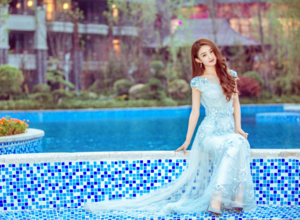 赵丽颖的几个镜头告诉我们,导演能不能走点心