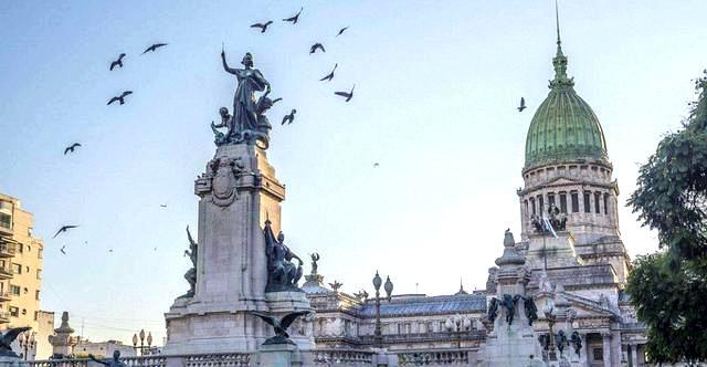 这个国家,曾是国民收入超法国的发达国家,如今