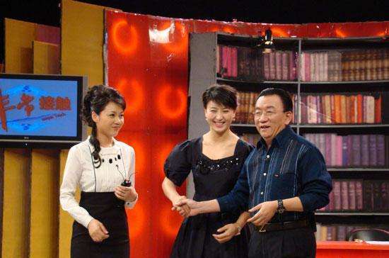 她是高秀敏女儿,靠闫学晶照顾15年不火,