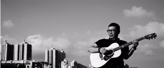 草根明星,当时红过凤凰传奇,一首歌赚了3亿,今