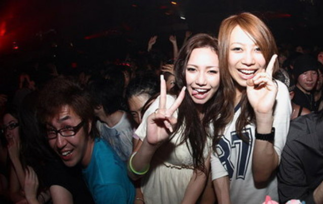 日本的风俗店居然拒绝中国人?知道背后原因的