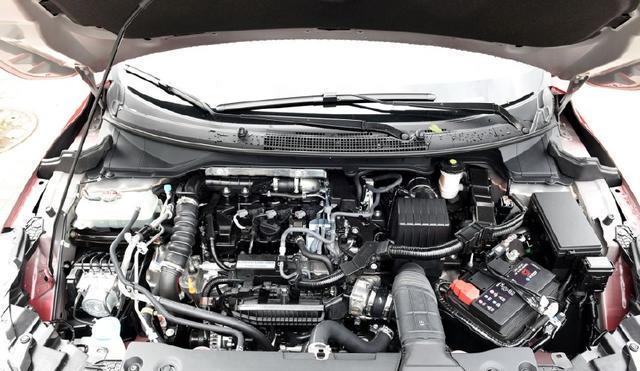 本田出全新款,售价10万叫板思域,油耗仅五个,网