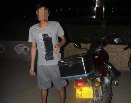 开平公安交警查获一名无证又毒驾男子