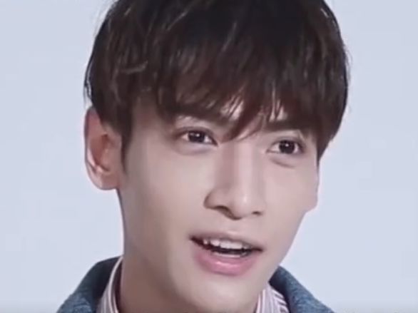 罗云熙被粉丝叫老公,他的回复扎心了,网友调