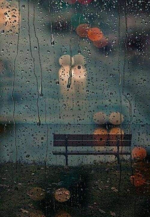 雨天想念一个人的句子,句句心痛,看着看着就哭了!