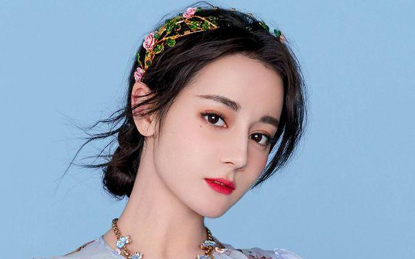 迪丽热巴的新剧要搭档张艺兴,不知道会不会擦