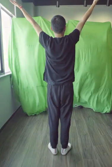 抖音技术大叔火了,教你如何与女神同框,网友