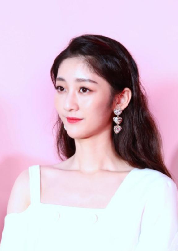 装点门面、丰姿妍丽-戚砚笛