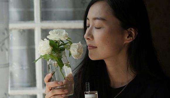 TVB花旦沉寂四年,赴美留学归来后,宛若涅盘重