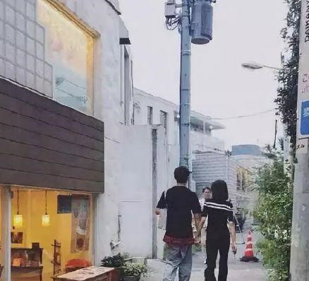 郑爽张恒深夜再撒狗粮,晒合照分享语音,再现爽