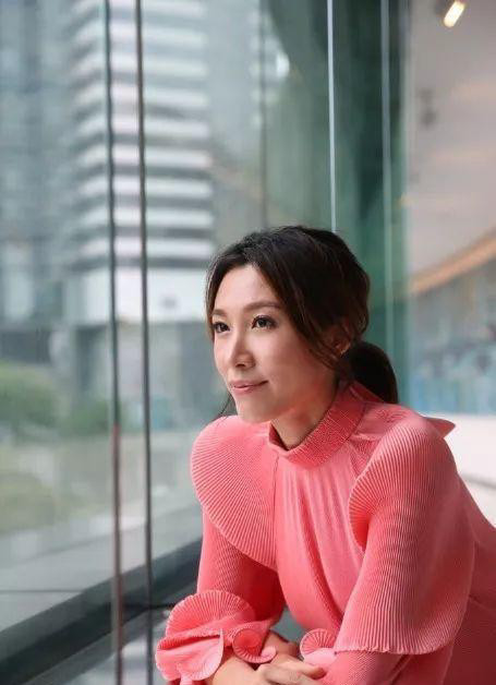 TVB人妻晒巨肚透露宝宝即将出生 凭《深宫计